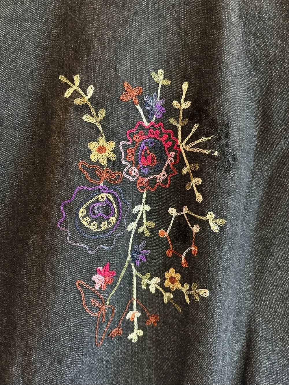 Vintage Denim & Co Embroidered Button Up